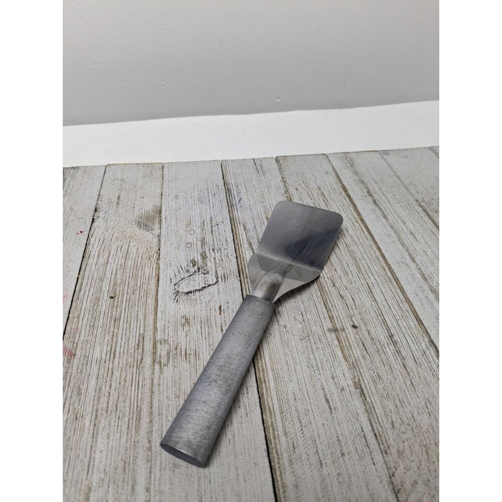Rada Mini #1 Dessert Server 7 1/2" Stainless Steel Spatula Aluminum Handle